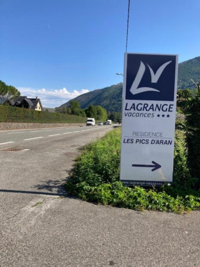 Appartement Tres Agreable Dans Belle Residence, Classe 3 Etoiles Par Le Comite Departementale Du Tourisme En Haute Garonne Bagnères-de-Luchon Exteriör bild